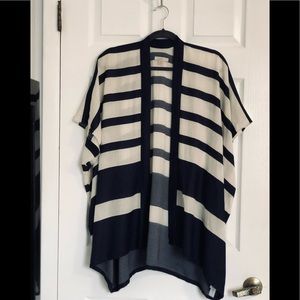 Ann Taylor- Loft Short Sleeve Cardigan Sz Xs